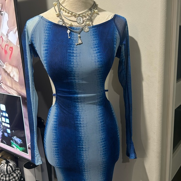 🩵💙EDGE- Feel For You Mesh Off Shoulder Dress - Picture 13 of 17